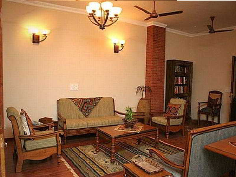 The Estate Villa New Delhi Exteriör bild