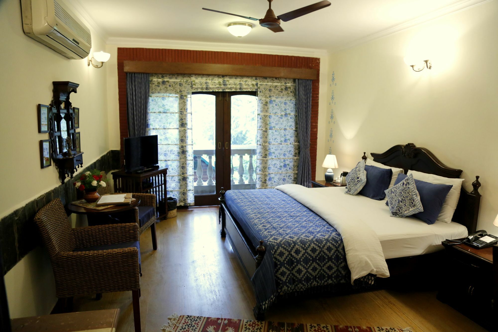 The Estate Villa New Delhi Exteriör bild
